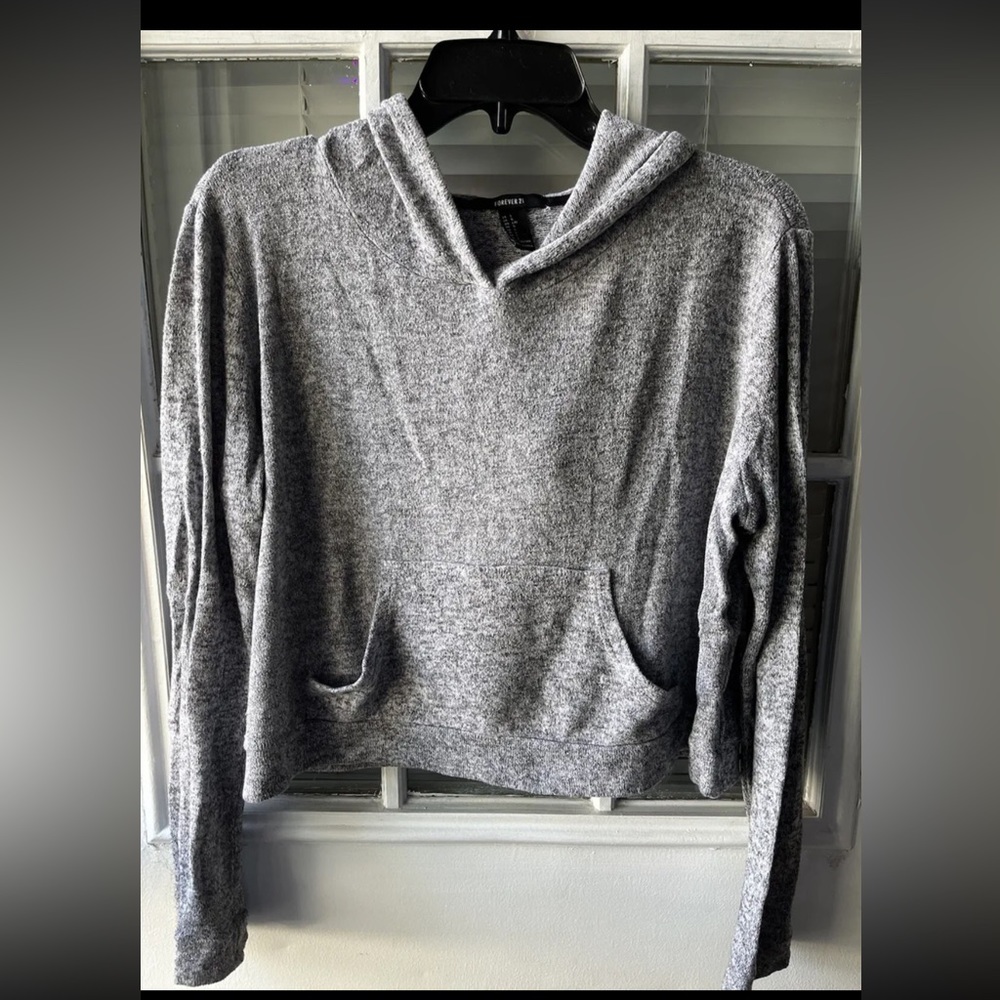 Forever 21 Light Gray Sweater